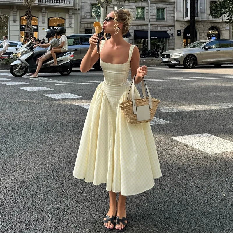 Lady Solid Sleeveless Sling Dress Backless Slim Pleated Hem Square Neck Plaid A-line Dresses Women Vacation Summer Midi Robes