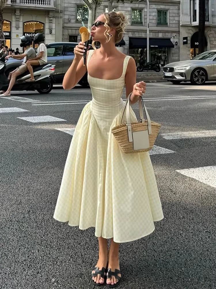 Lady Solid Sleeveless Sling Dress Backless Slim Pleated Hem Square Neck Plaid A-line Dresses Women Vacation Summer Midi Robes